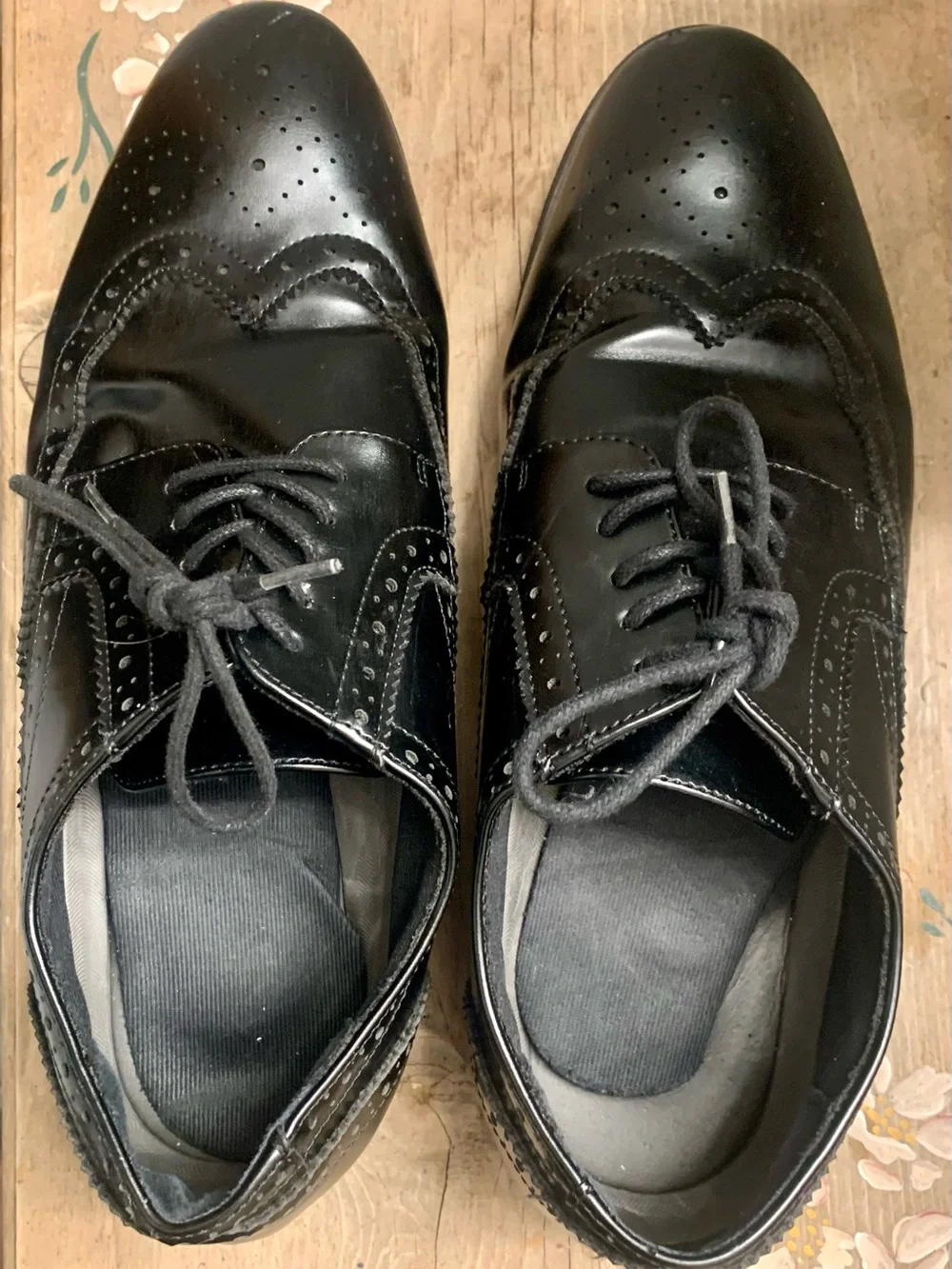 Van Heusen Black Wingtip Lace-Up Oxfords
